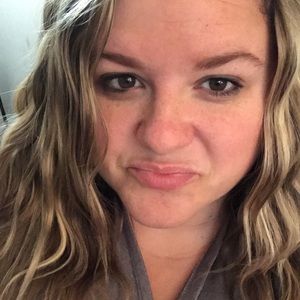 Meet your Posher, Lesley